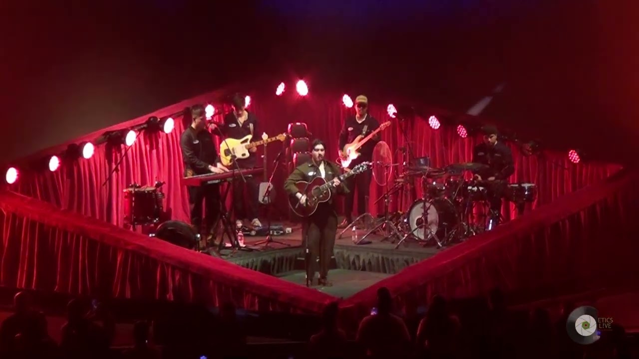 Kevin Kaarl - No me equivoco  |  Ultra Sodade Tour ( Escenario GNP, Monterrey, México )