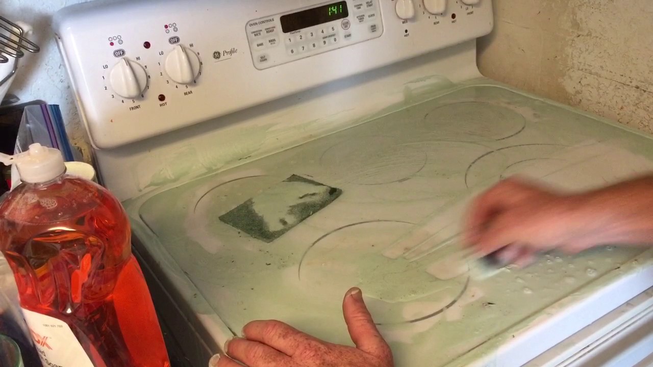 How To Clean A Glass Stove Top Cook Top Range Top Get The Burn Marks