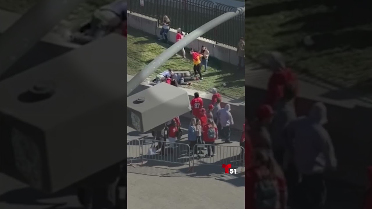 Padre derriba a hombre armado en desfile de Chiefs