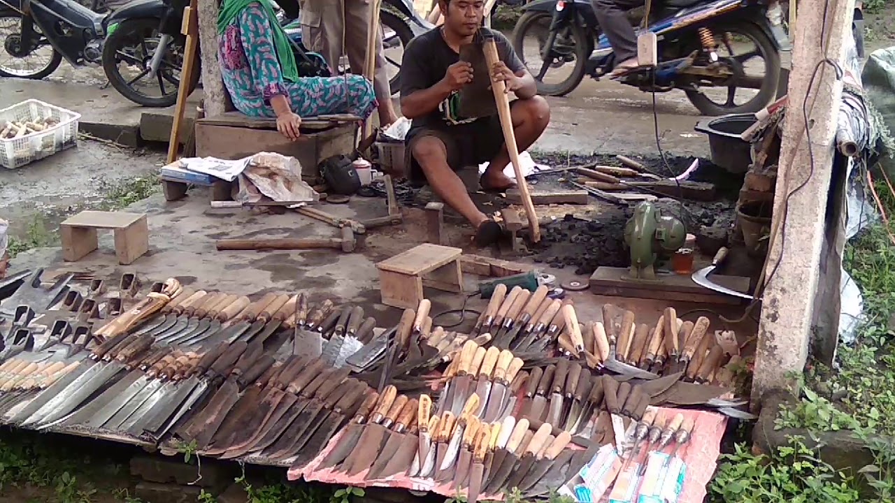  Penjual  alat bertani di  Pasar  Turi Bantul YouTube