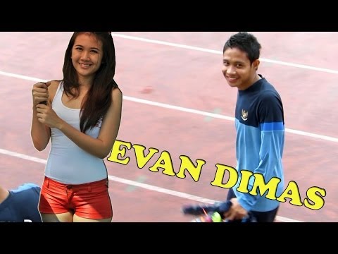 artomaxwin x alexabet - Dapat Senyum Manis Dari (Evan Dimas)