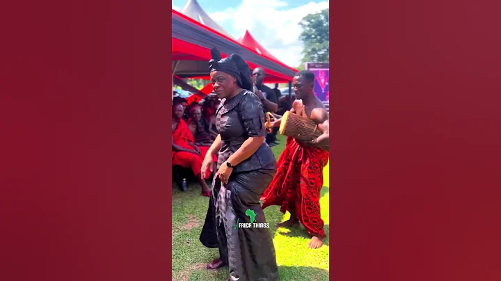 Beautiful Elderly Woman Displays Kete Dance at Ghanaian Funeral 💃🏾🇬🇭 | African Culture