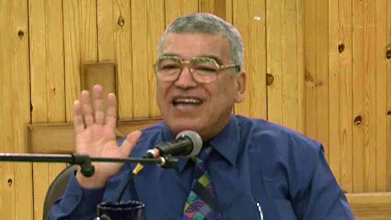 32 - د.منير بطرس - إمتيازات السحار من الارواح النجسة