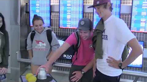 Magician Bill Kerwood at PHL Airport