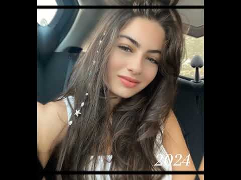 ليا هي و صغيرة و كبيرة مسلسلات تركية