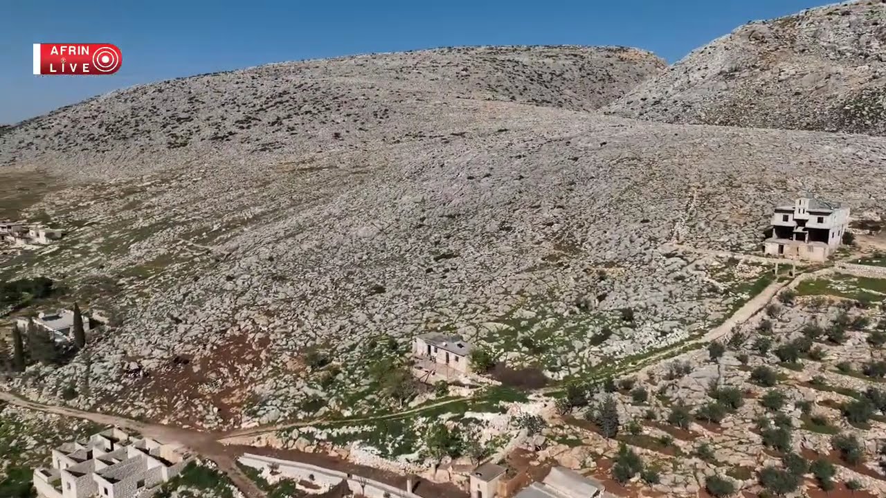 قرية برج  عبدالو وطبيعتها الساحرة لقطة جوية جميلة