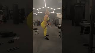 Przyciąganie drążka podchwytem do bioder 3x17, 5kg tempo 3110