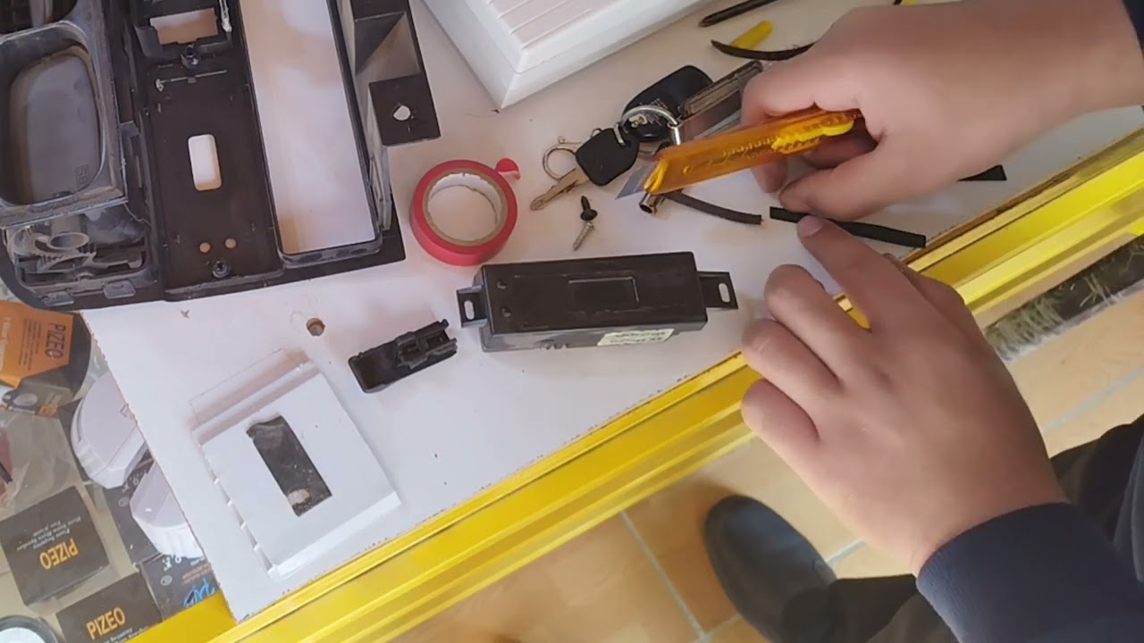 ترمیم و بازسازی پنل دریچه کولر و تعویض لامپ ساعت پژو 405 داشبورد قدیم ؛ پژو روآ و آردی✅