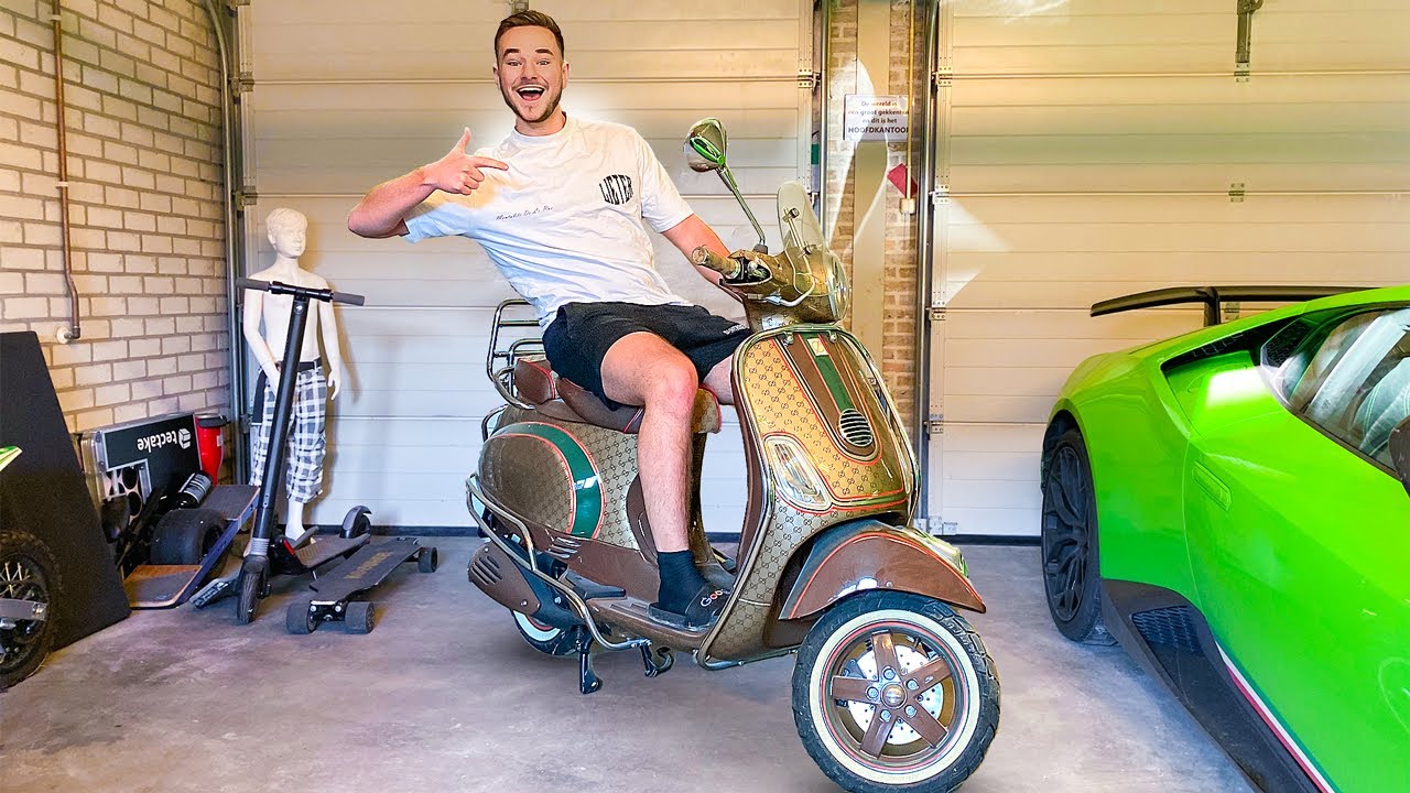 IK GA MIJN GUCCI VESPA WEGGEVEN!