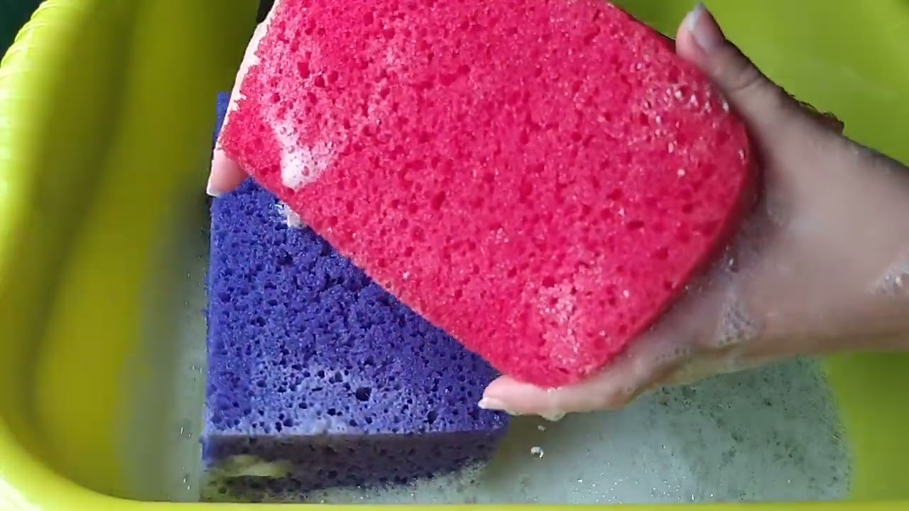 ASMR SPONGES 🧽💜 Dry sounds, soapy squeezing, scratching, rinsing... [no talking asmr] enjoy 💖