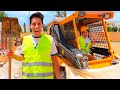 SIAMO MURATORI PER UN GIORNO e LAVORIAMO IN UN CANTIERE CON LO SCAVATORE!!