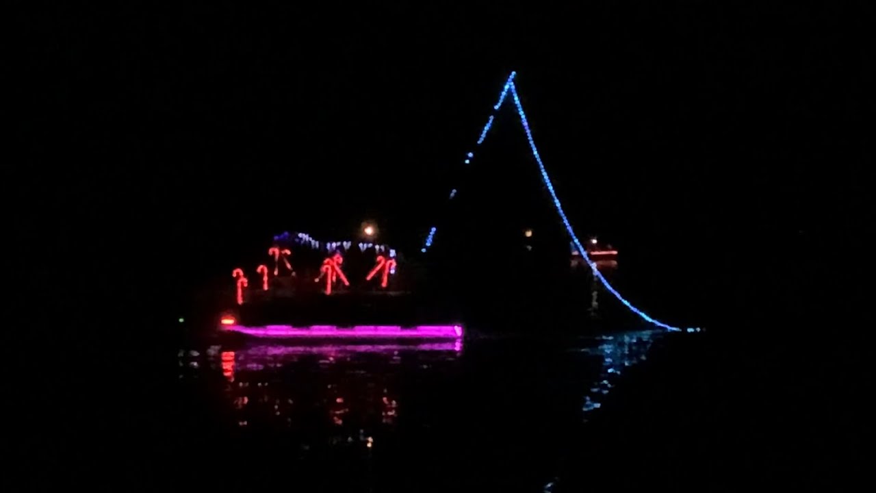 Christmas in Inverness Light Up the Lake Boat Parade & Christmas Tree