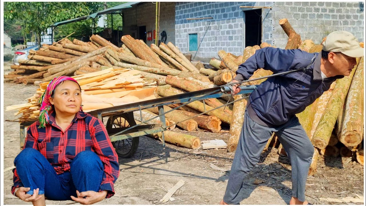 Life was hard for Ms. Lien and Mr. Vinh, working as laborers, but they always tried their best.