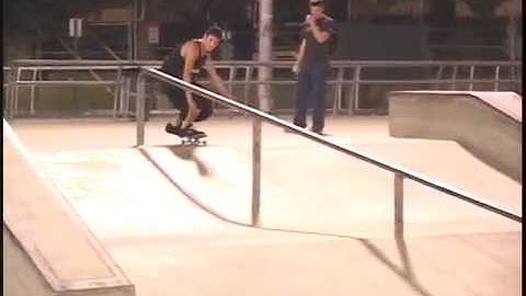 Tyler Hendley - Lo de Siempre Skate Part (2005)