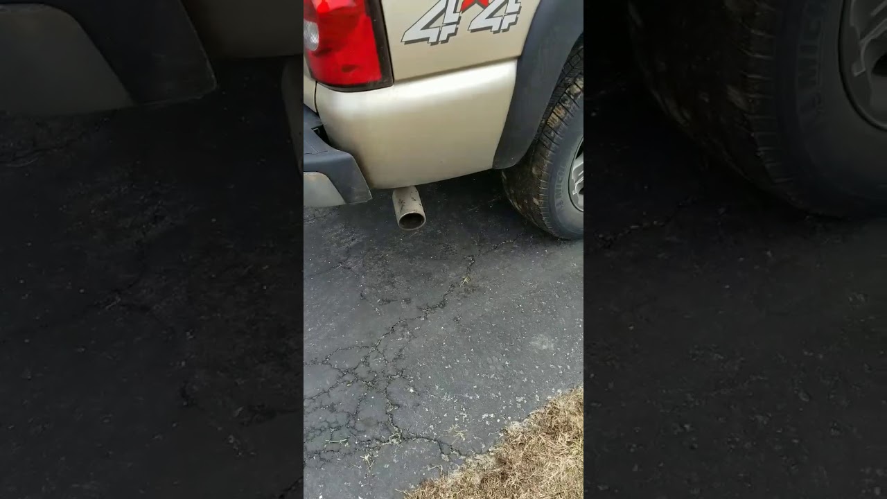 2006 silverado cherry bomb m80 YouTube