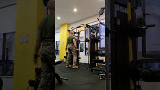 Çek, It, Çömel.vücudunun Temel Gücünü Aynı Anda Ateşle.