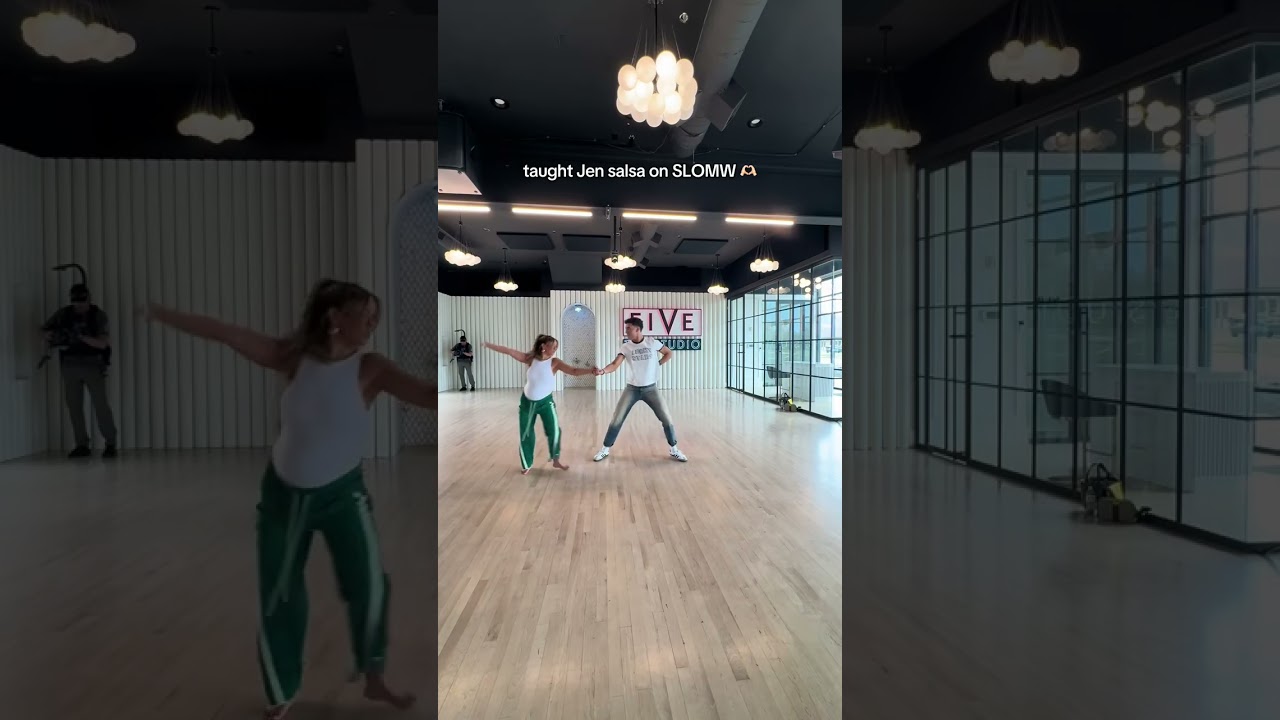 joining MomTok ya’ll 😭😭 @Jen Affleck 