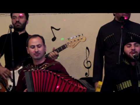 ჯგუფი ბანი რესტორან \"არგოში\"