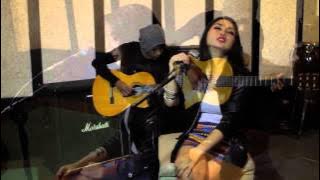 EVA AFI   spirit caries on (acoustic) Cover