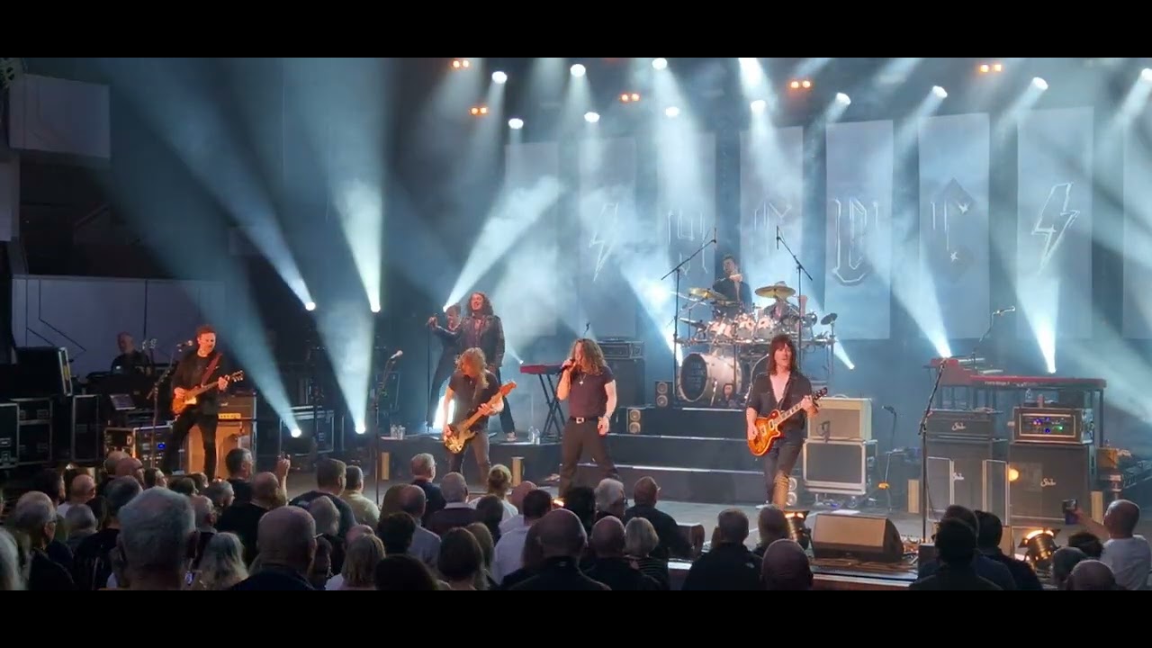 The Classic Rock Show -       AC/DC (Thunderstruck), Northampton 10/02/26