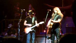 Kid Rock & Jamey Johnson - Only God Knows Why - Memphis 3/12/2011 Partial Song
