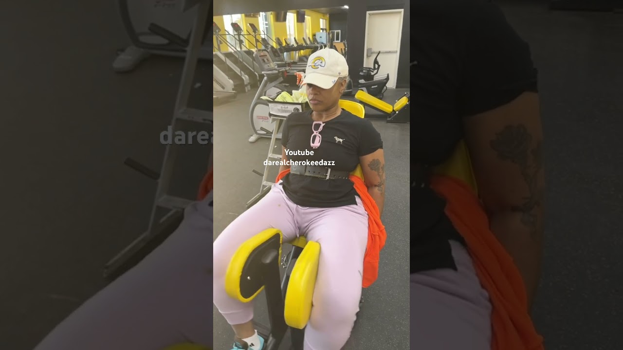 My Monday am back n the gym leg day ughhhhh