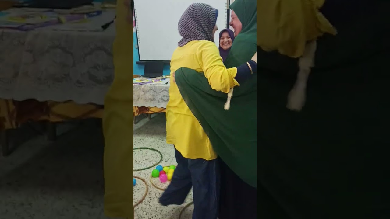 اليوم الثاني ولعبة الاطواق