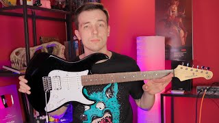 :    YAMAHA PACIFICA 012 VS SQUIER BULLET HSS!