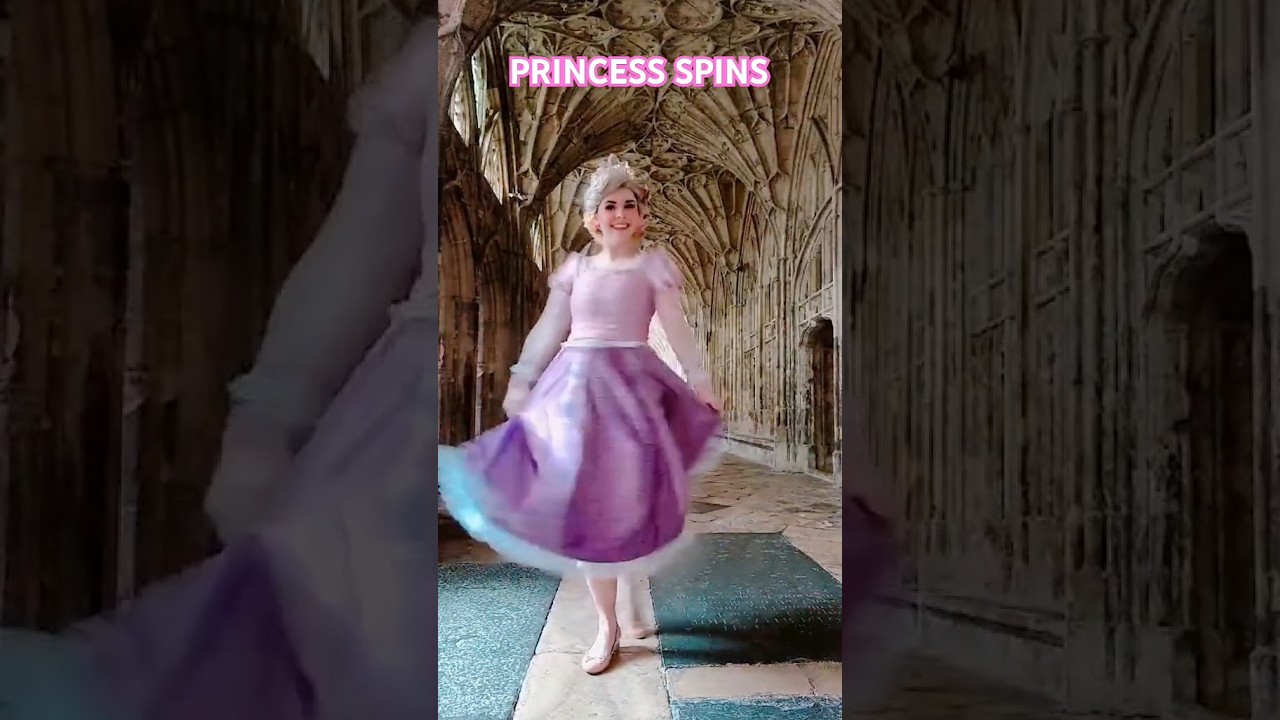 DISNEY PRINCESS SPINS! Rapunzel cute twirls #disney #rapunzel #princess.#cosplaygirl