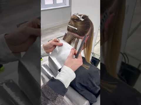 वीडियो: हाइलाइट किए हुए बालों को कैसे धोएं: 12 कदम (चित्रों के साथ)