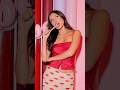 Olivia Rodrigo Avoiding Reading This On Stage Oliviarodrigo Olivia Rodrigo Avoiding Reading This On Stage Oliviarodrigo