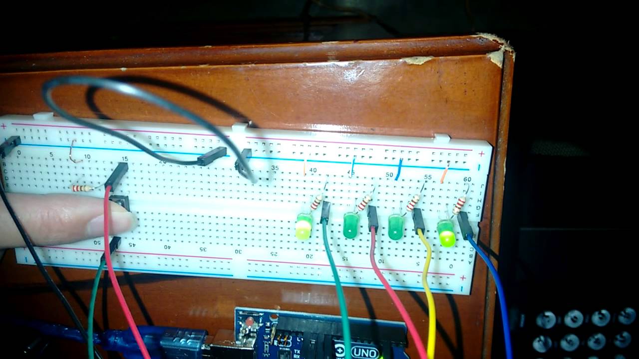 Prueba boton contador binario usando cuatro leds con arduino - YouTube