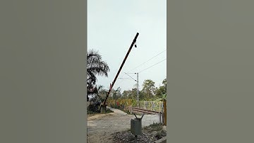 Close A Manually Operated Rail Gate