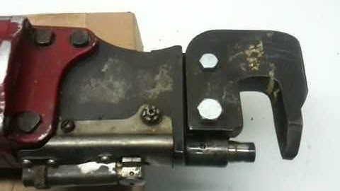 CP Chicago Pneumatic Rivet Squeezer Model 351