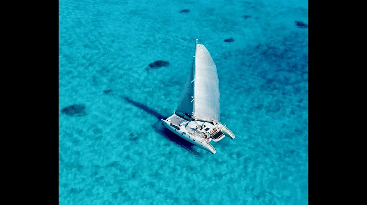 Looping 50 Catamaran - Full presentation and walk-...