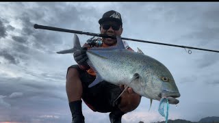 Whipping & Plugging Kauai / Hawaii Fishing / Omilu, Papio, Ulua, GT Fishing.