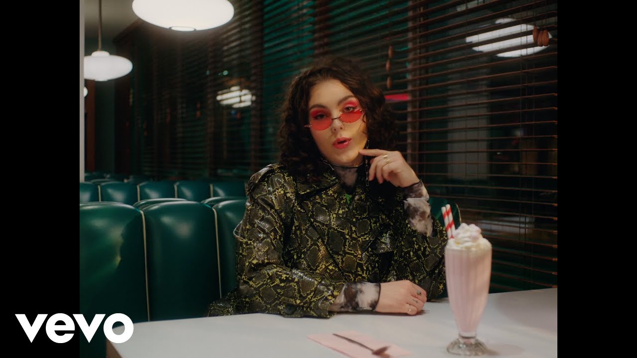 BÉE - Nothing Alike (Official Video)