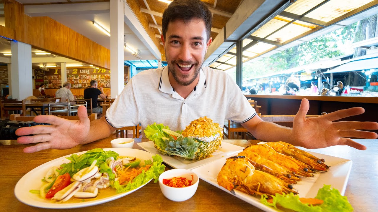 Thailand Street Food - PHUKET in 2022! Amazing Massaman Curry + JUMBO PRAWNS & Thai Seafood! | Luke Martin