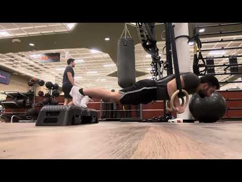 Ring push ups - YouTube