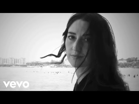 (+) Sara Bareilles - Manhattan (lyric video)