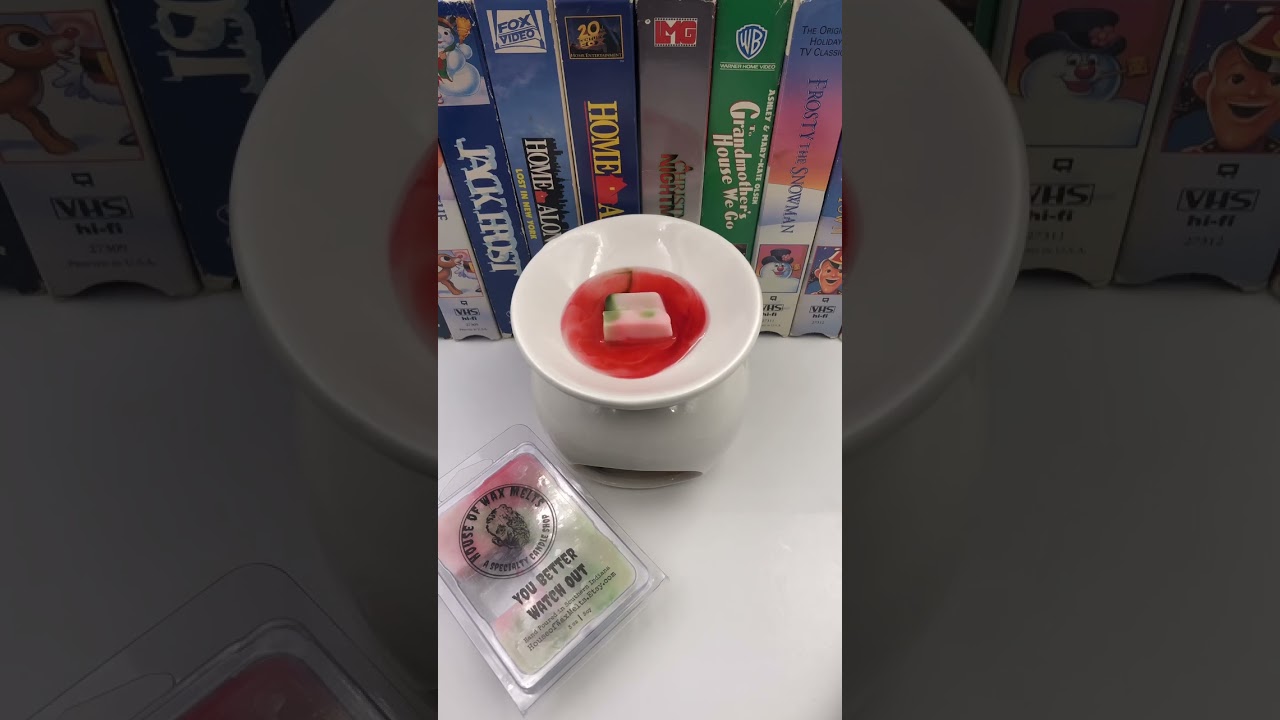 Wax melts made for a cozy Christmas. Meltable home fragrance that smells like Marshmallow Fireside.