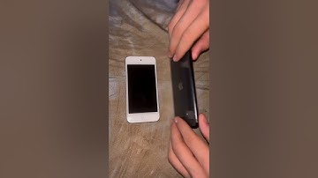 iPhone SE 2020 vs iPod touch 6 Boot test