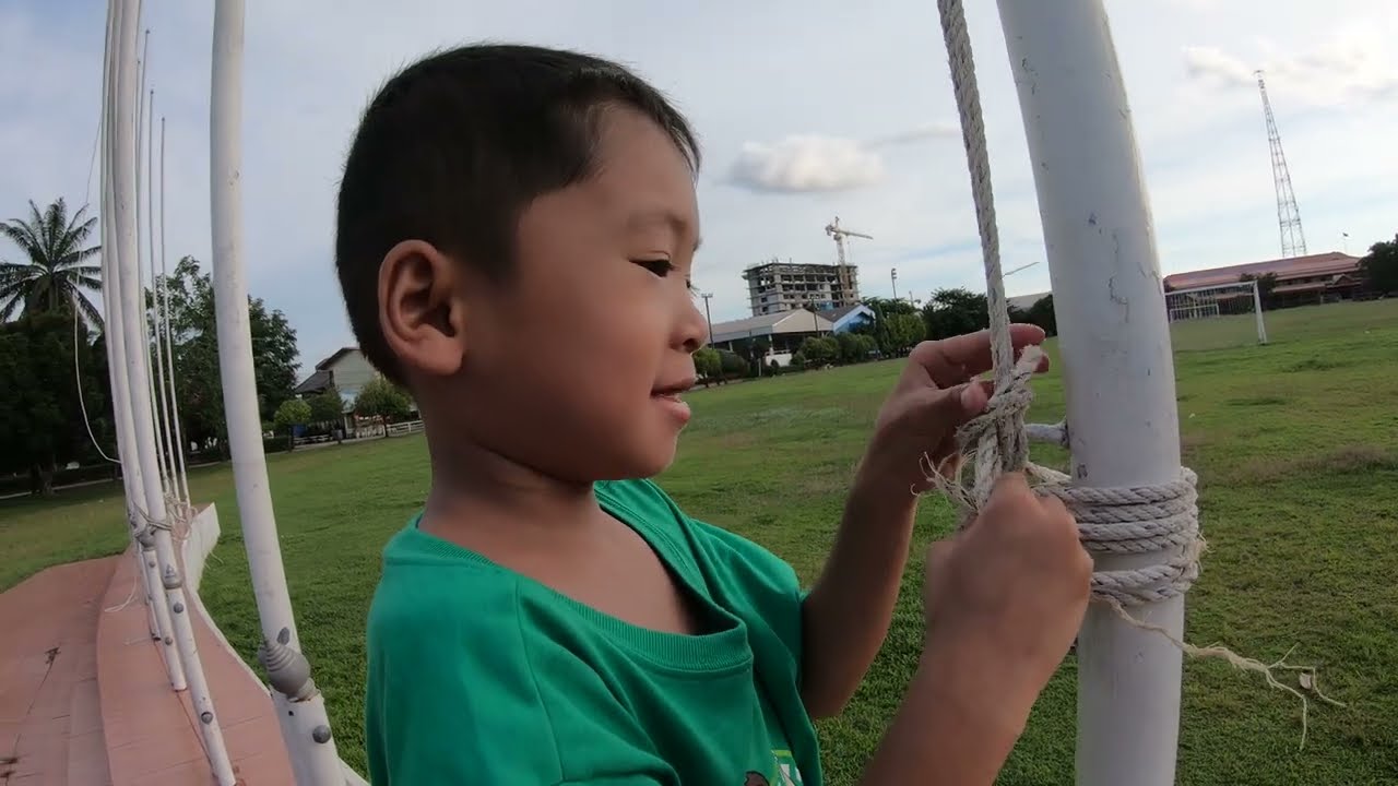 ไปผูกธงชาติไทยที่โรงเรียนมัธยมEP2 @srinetfamily6845