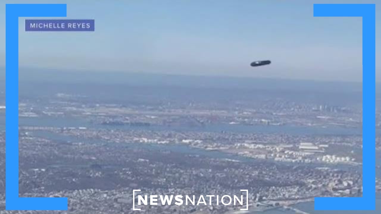 Caught on camera: Possible UFO reported over New York's LaGuardia Airport | Banfield