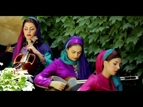 İranlı kadın şarkıcılardan çok güzel bir Farsça şarkı: Mara Bes | Mah Banu