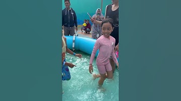 LEIKA AYAH, MELUNCUR BEBAS DI PROSOTAN BALON JUMBO 😱 #leika #viralvideo #shorts