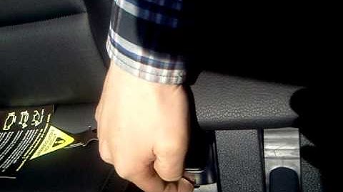 How to Operate Your VW Eos Retractable Hardtop and Moonroof