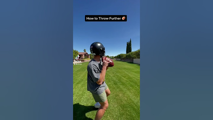 HOW TO THROW A FOOTBALL FURTHER🚀