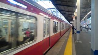 京急新1000形(1185〜1192編成)エアポート急行羽田空港行 京急川崎駅出発