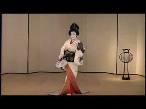 A. onnagata kabuki - YouTube